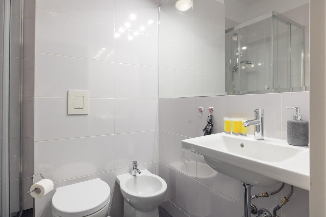 Metro Raclawicka Red Apartment Varsovia Exterior foto