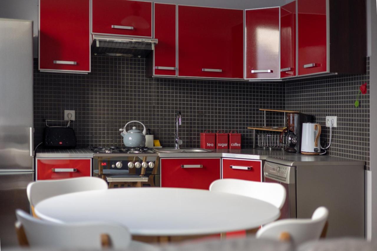 Metro Raclawicka Red Apartment Varsovia Exterior foto