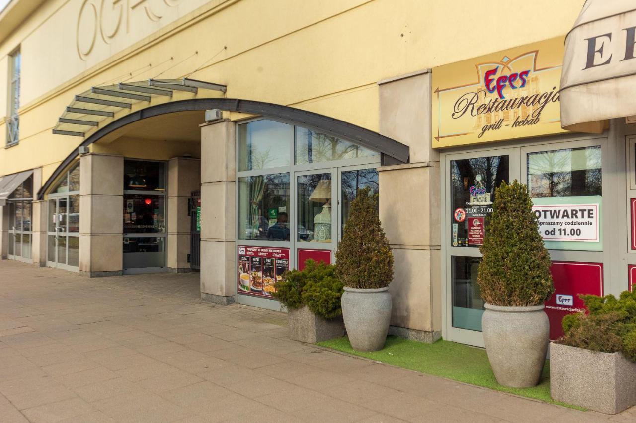 Metro Raclawicka Red Apartment Varsovia Exterior foto